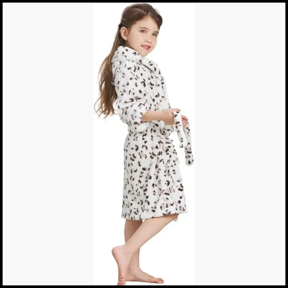 Flannel Hooded Bathrobe for Kids Soft Fleece Pajamas Dressing Gown